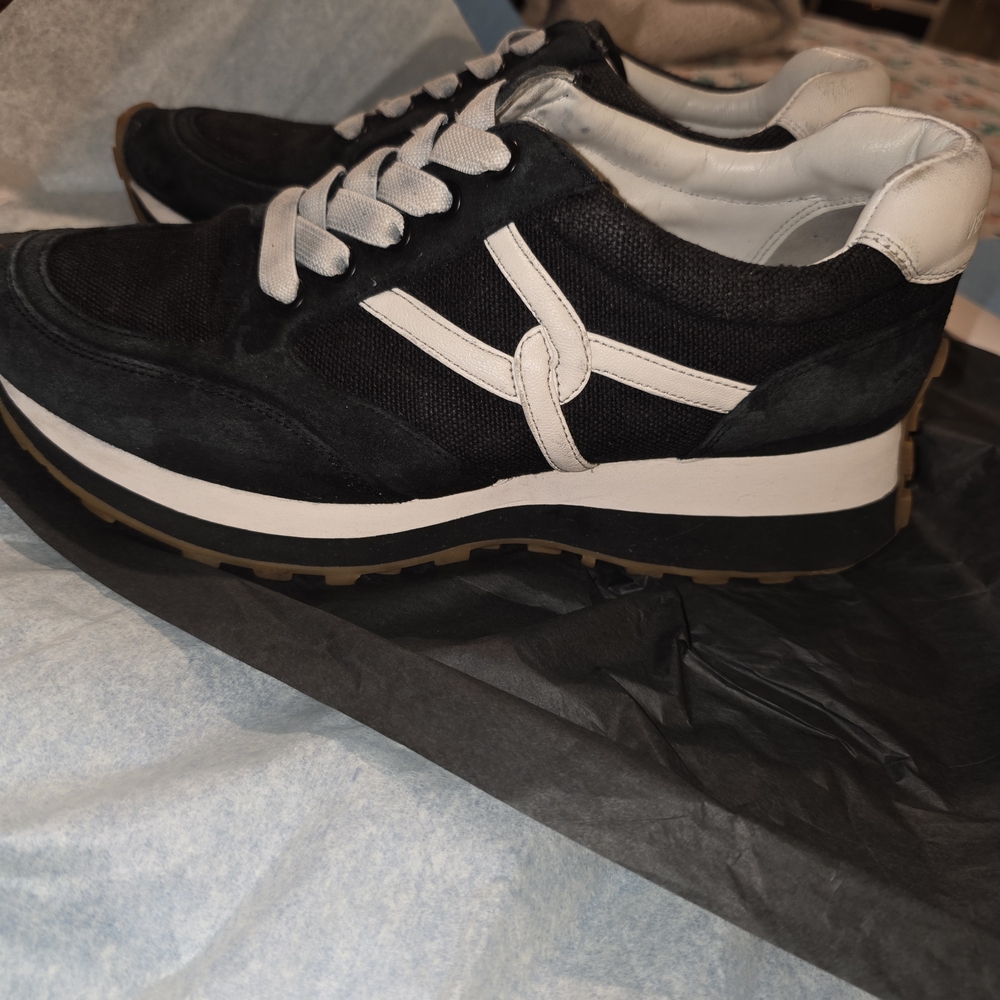 Veronica Beard Black and White Women's Sneakers